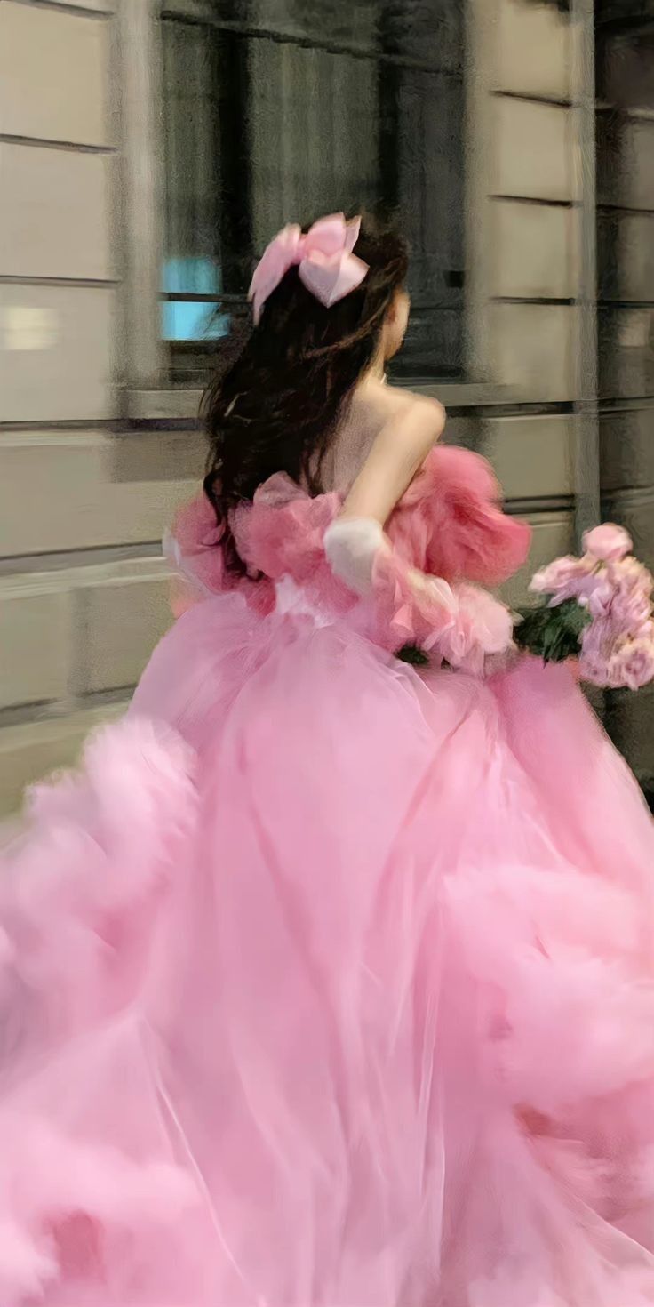 Cô Dâu Ở Lễ Cưới Khác