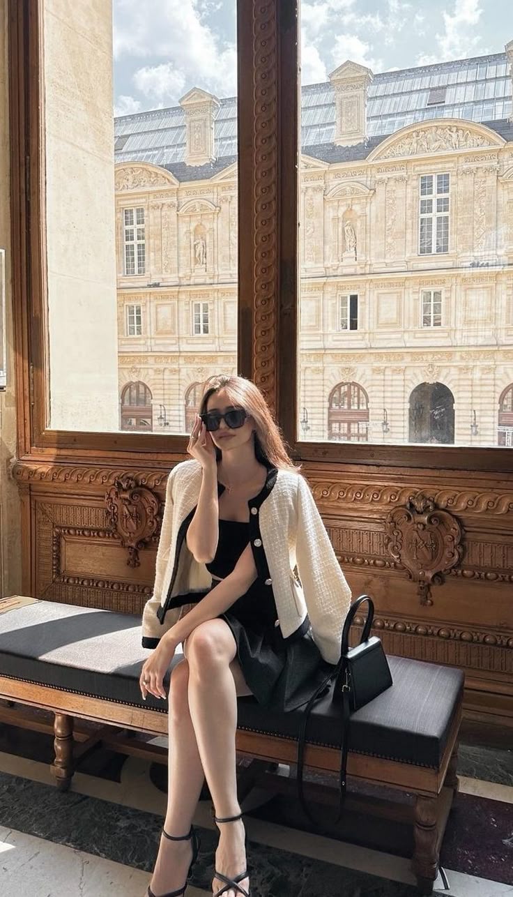 Bị Mạo Danh Thẻ Hội Viên Khách Sạn, Tôi Quyết Định Ly Hôn